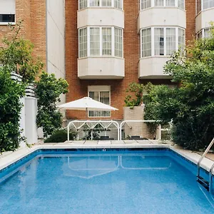 Gran Derby Suites, A Small Luxury Of The World מלון